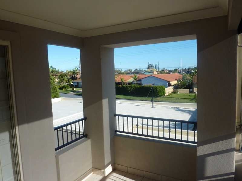 Unit 1/31 Runaway Bay Ave, Runaway Bay QLD 4216