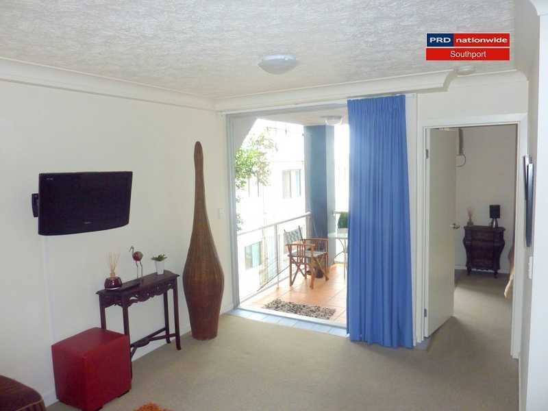 Unit 8/130 Marine Parade, Southport QLD 4215