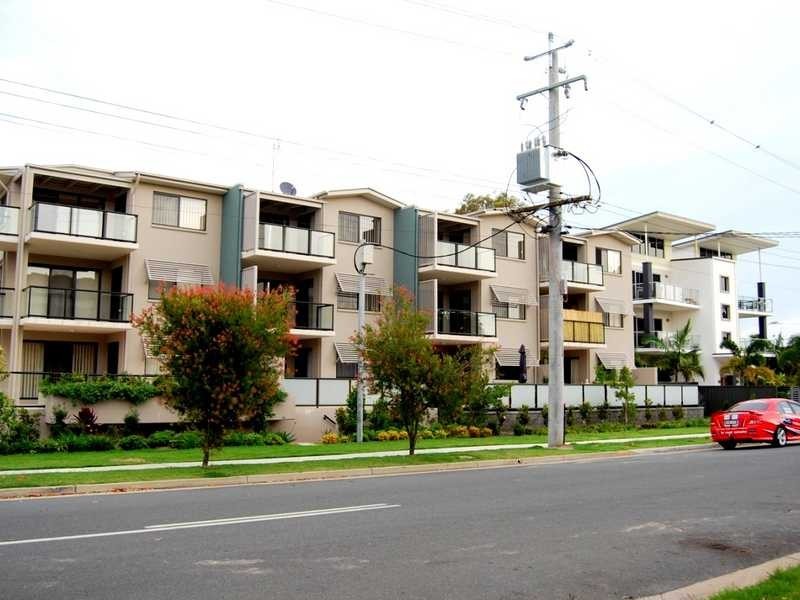 Unit 8/24-26 Parker Street, Labrador QLD 4215