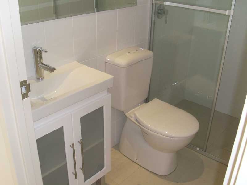 4/4-6 Locke Street, Southport QLD 4215