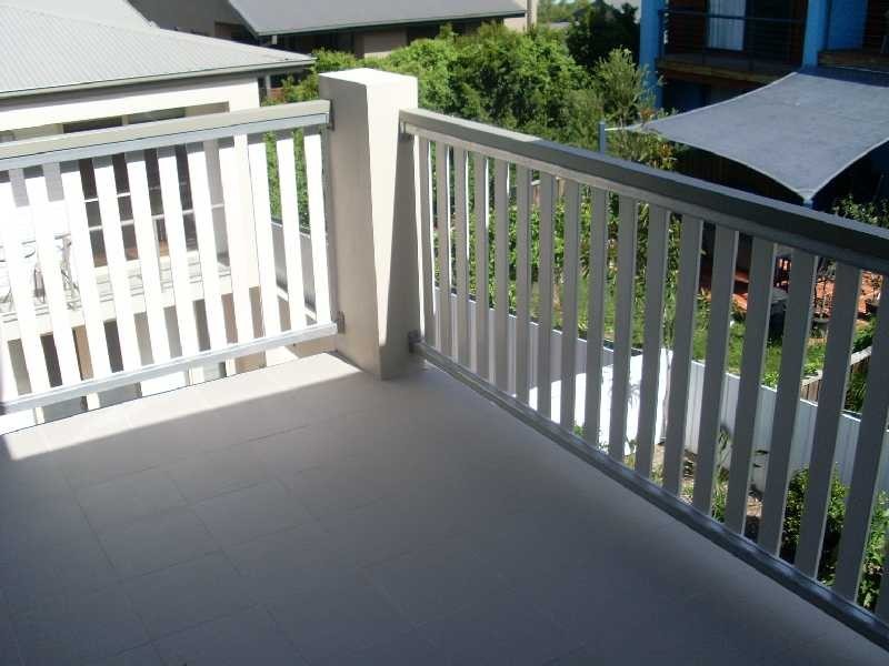 4/4-6 Locke Street, Southport QLD 4215