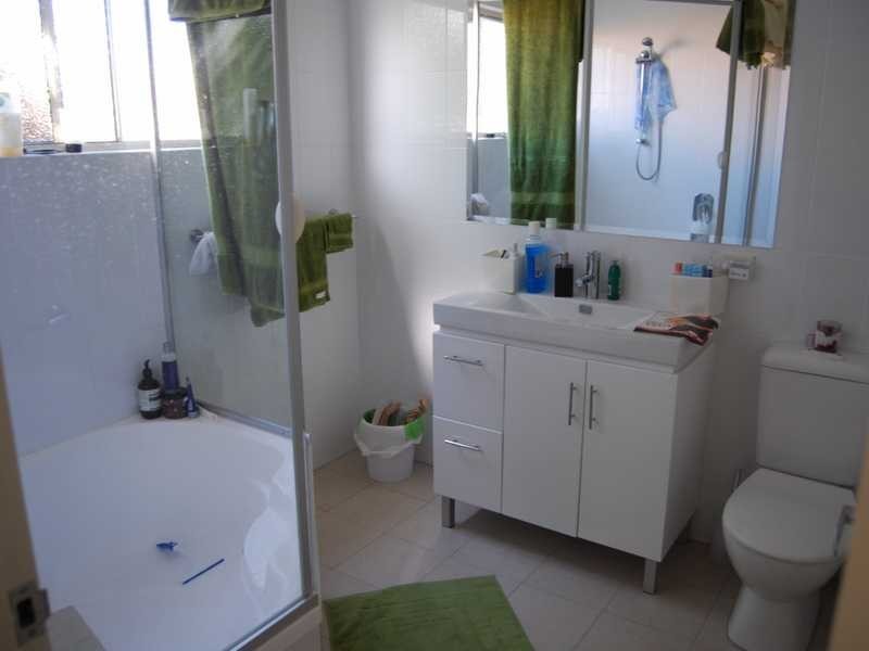 4/4-6 Locke Street, Southport QLD 4215