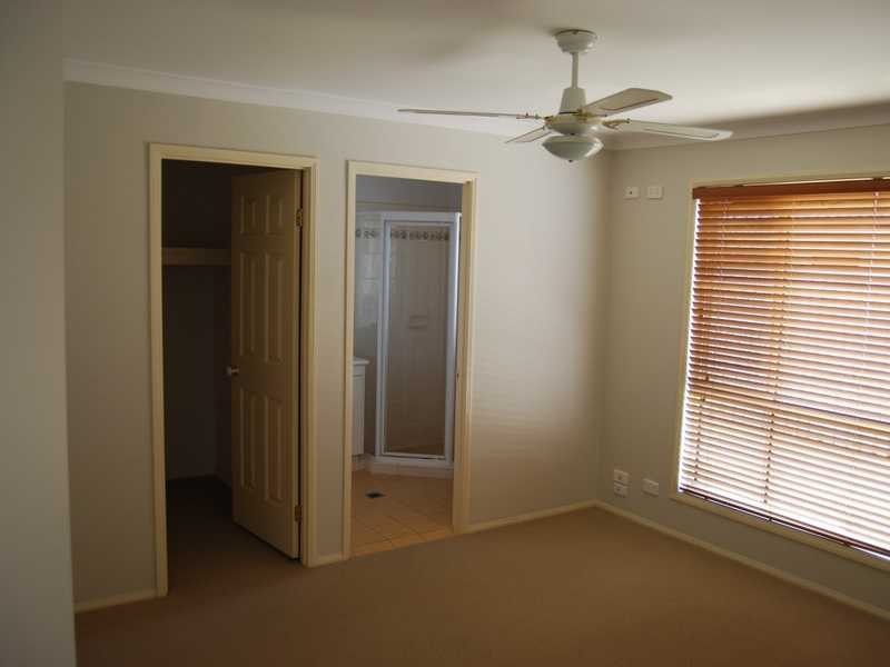 14 Etelka Street, Arundel QLD 4214