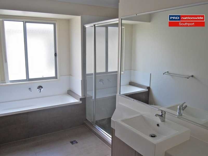 3/9 Ward Street, Southport QLD 4215