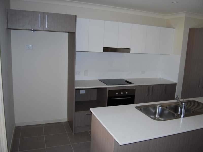 3/136-138 Central Street, Labrador QLD 4215