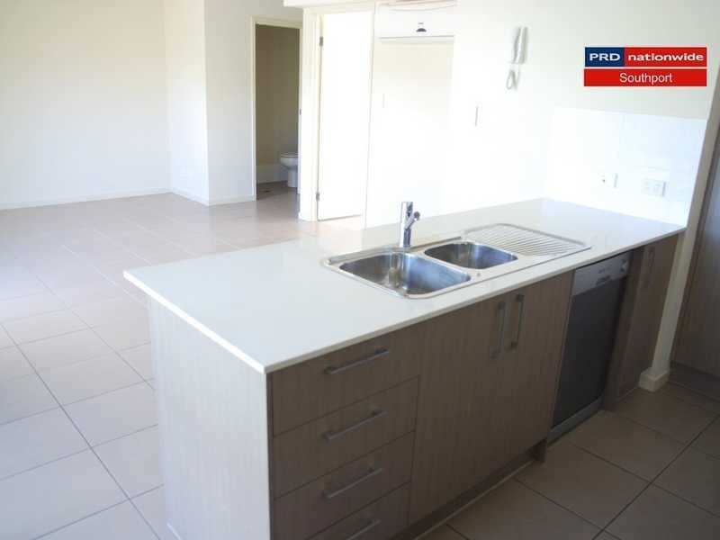 4/136-138 Central Street, Labrador QLD 4215