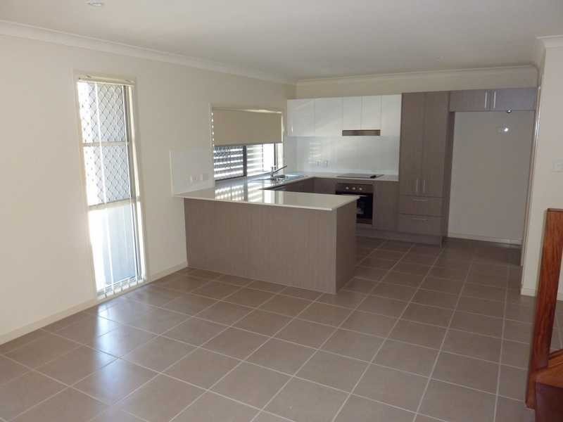 2/136-138 Central Street, Labrador QLD 4215