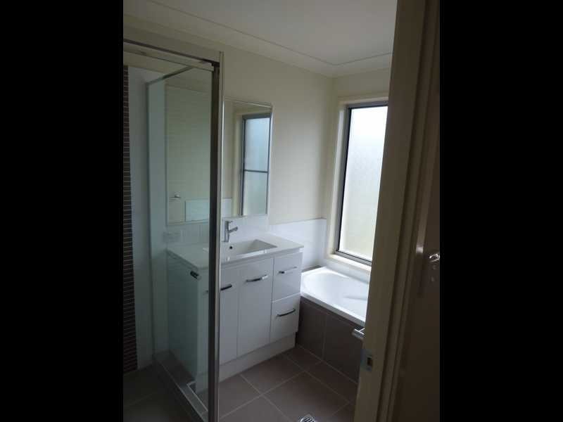 2/136-138 Central Street, Labrador QLD 4215