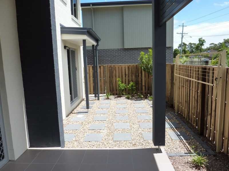 2/136-138 Central Street, Labrador QLD 4215