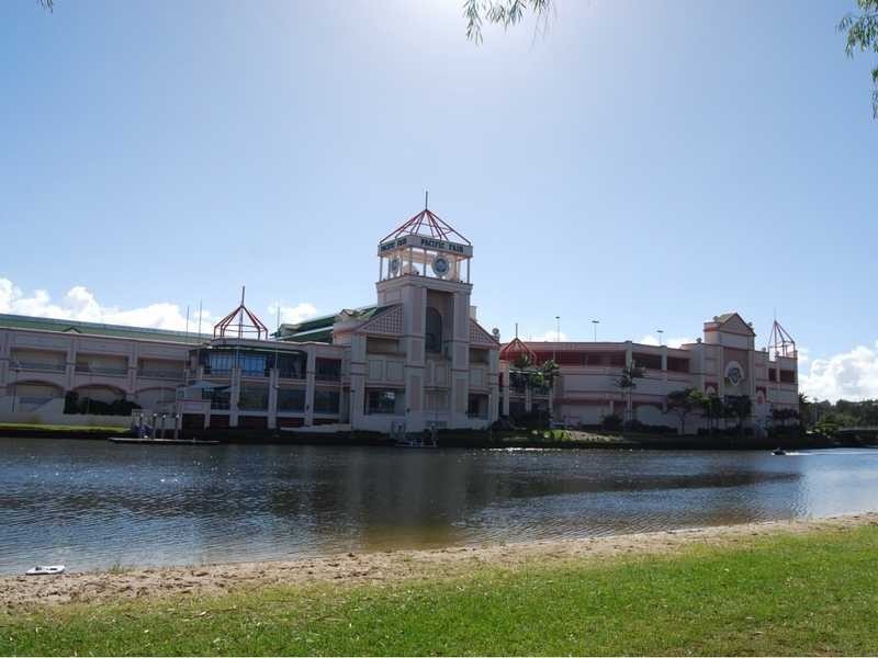 Unit 2/11 Australia Avenue, Broadbeach QLD 4218