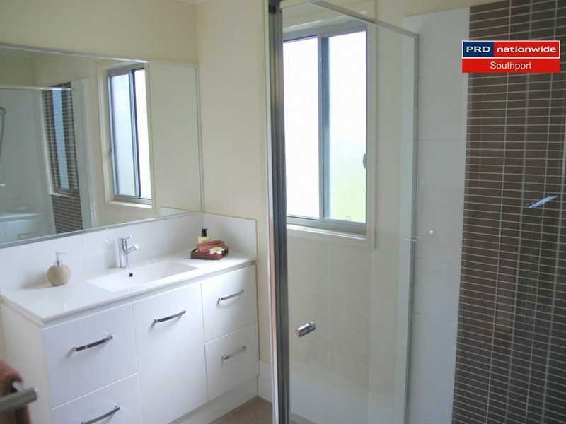 5/136-138 Central Street, Labrador QLD 4215