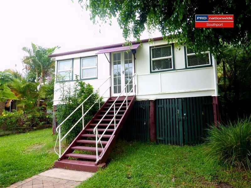 16 Neville Avenue, Southport QLD 4215