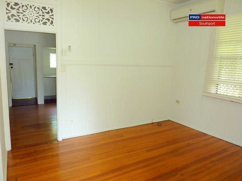 16 Neville Avenue, Southport QLD 4215