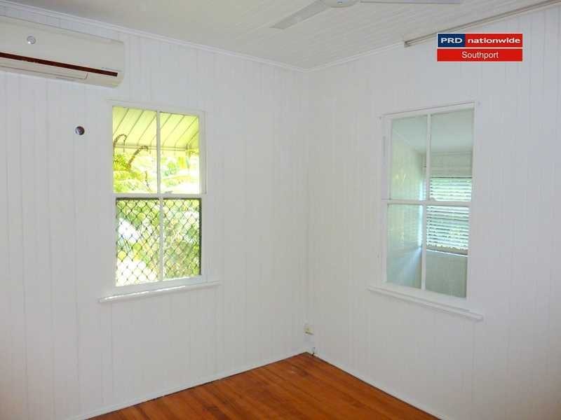 16 Neville Avenue, Southport QLD 4215