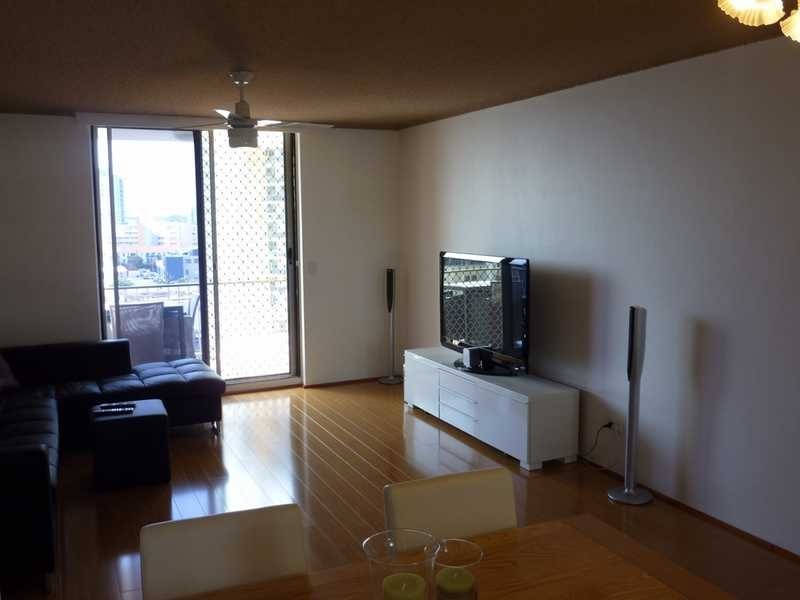 22/72 Marine Parade, Southport QLD 4215