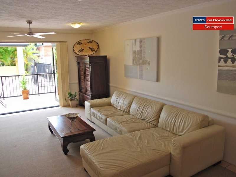 Unit 4/8-10 Lloyd Street, Southport QLD 4215