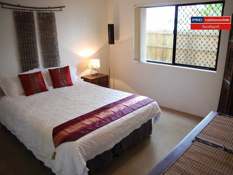 Unit 4/8-10 Lloyd Street, Southport QLD 4215