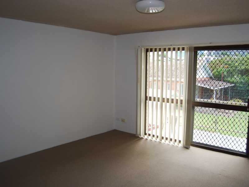 3/39 Lenneberg Street, Southport QLD 4215