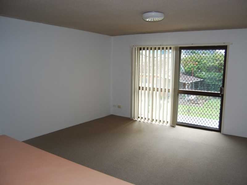 3/39 Lenneberg Street, Southport QLD 4215