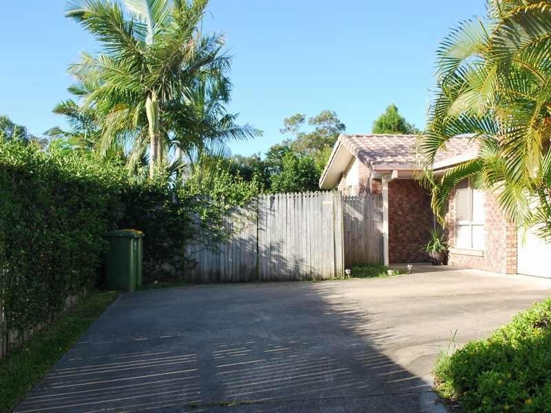 Unit 1/5 Pamela Court, Labrador QLD 4215