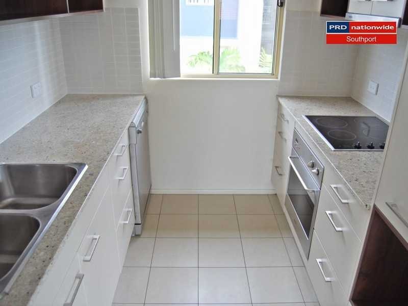 6/4-6 Locke Street, Southport QLD 4215