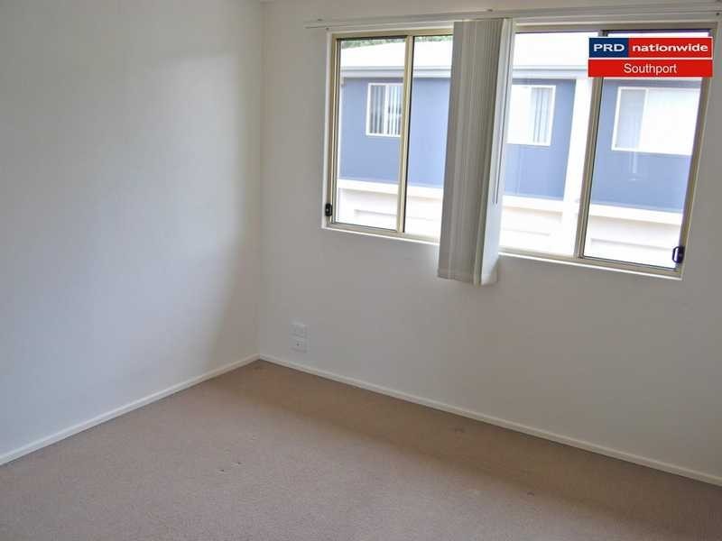 6/4-6 Locke Street, Southport QLD 4215