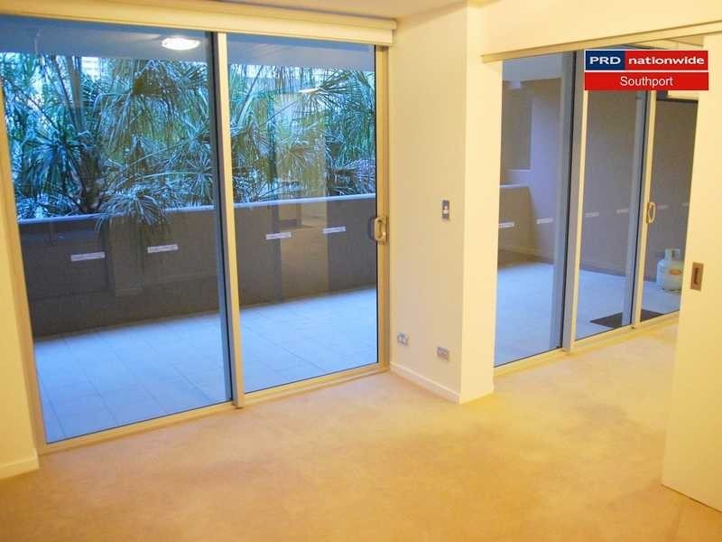 Unit 14/53 Darrambal Street, Chevron Island QLD 4217