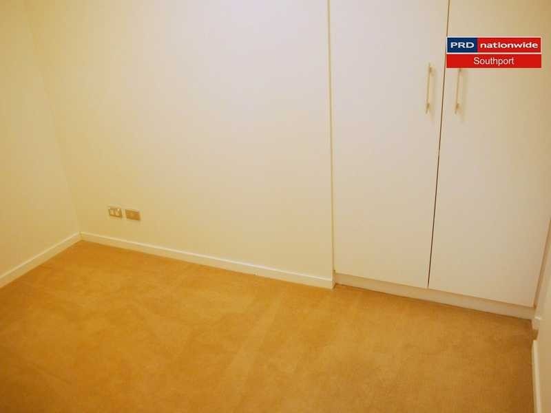 Unit 14/53 Darrambal Street, Chevron Island QLD 4217