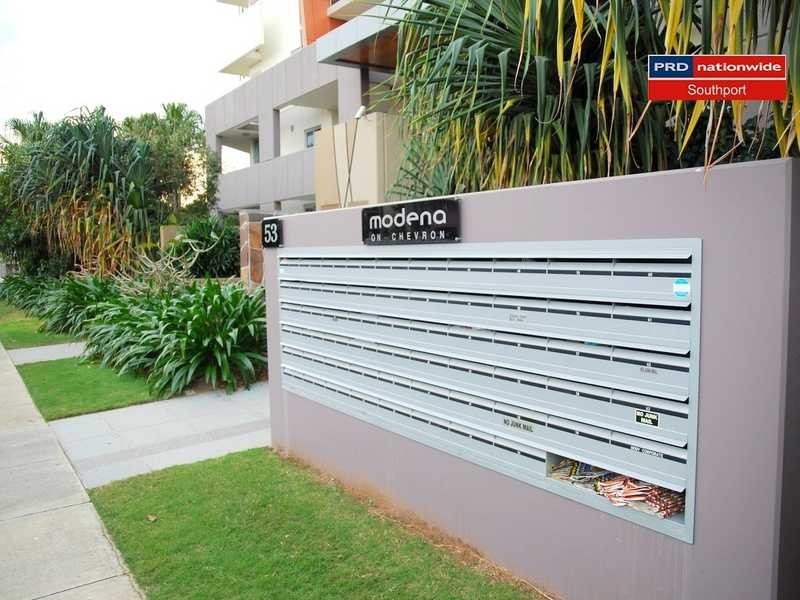 Unit 14/53 Darrambal Street, Chevron Island QLD 4217