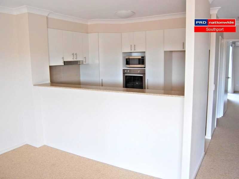 Unit 8/99 Muir Street, Labrador QLD 4215