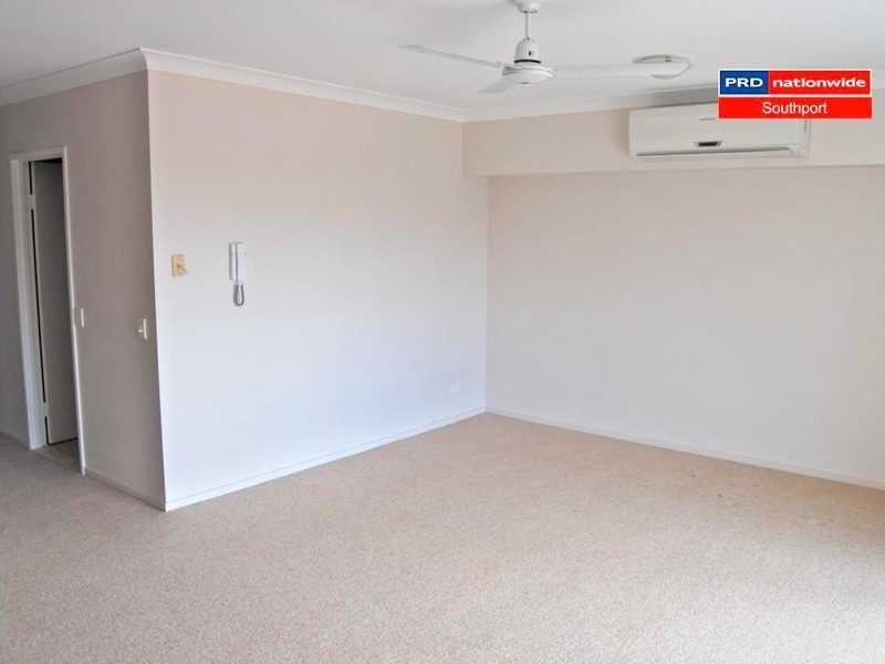 Unit 8/99 Muir Street, Labrador QLD 4215