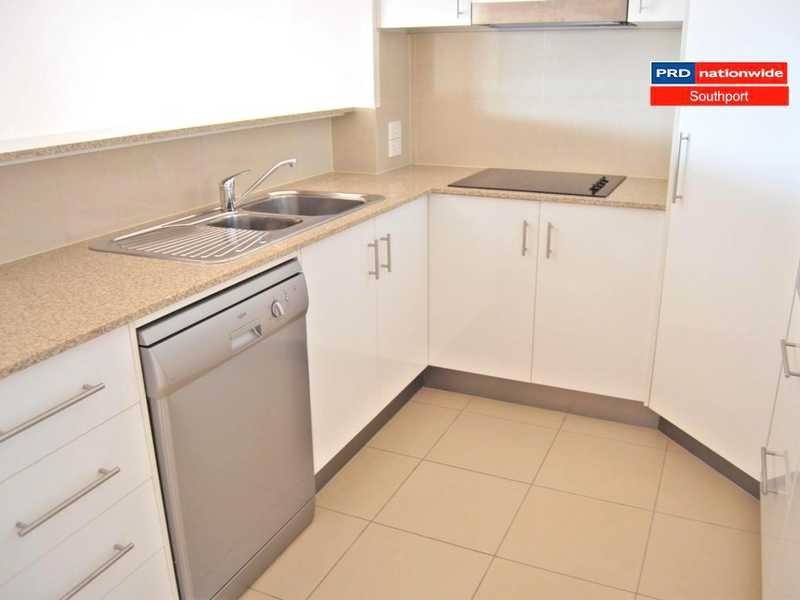 Unit 8/99 Muir Street, Labrador QLD 4215