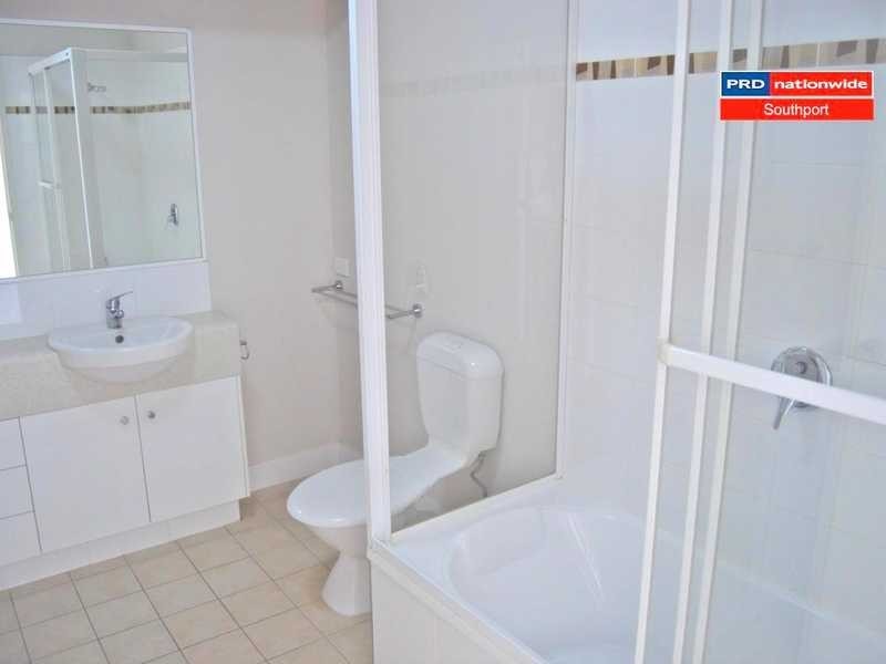 Unit 8/99 Muir Street, Labrador QLD 4215