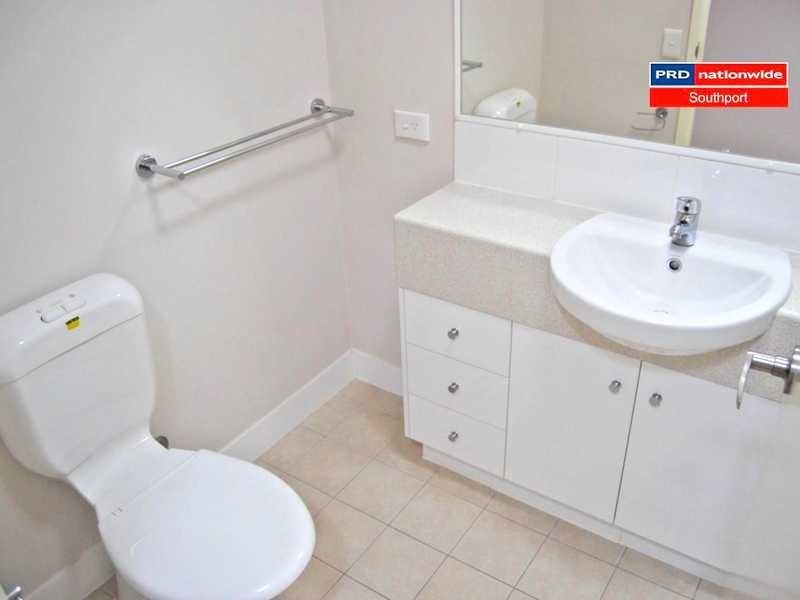 Unit 8/99 Muir Street, Labrador QLD 4215