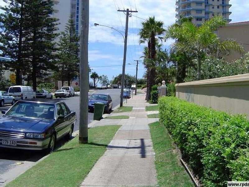 Unit 3/16 Markwell Avenue, Surfers Paradise QLD 4217