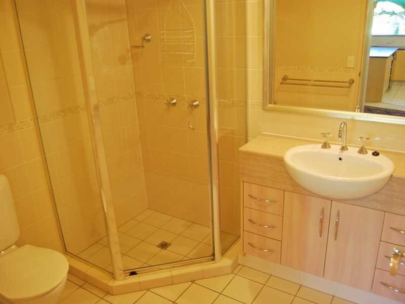 Unit 3/160 High Street, Southport QLD 4215