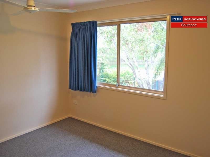 12/21 Usher Ave, Labrador QLD 4215