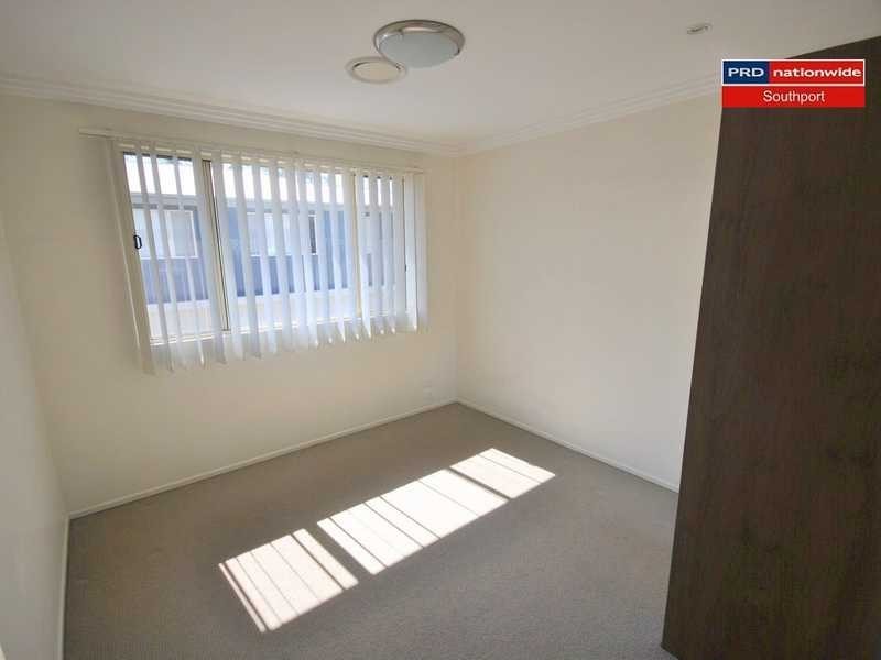 4/4-6 Locke Street, Southport QLD 4215