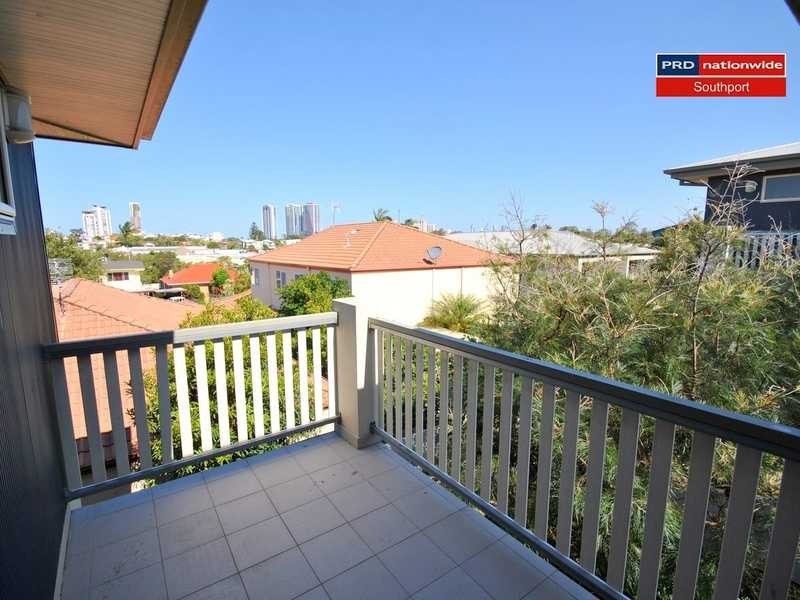 4/4-6 Locke Street, Southport QLD 4215