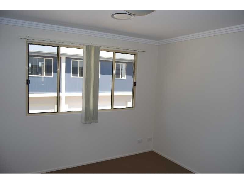 3/4-6 Locke Street, Southport QLD 4215