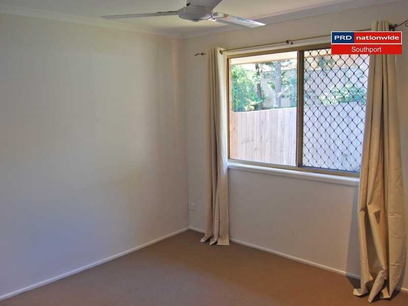 1/185 Central Street, Labrador QLD 4215