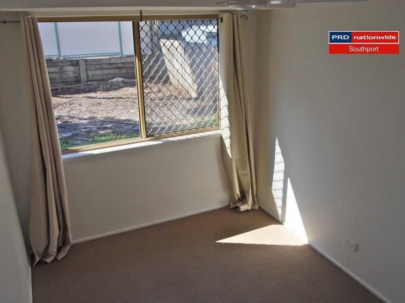1/185 Central Street, Labrador QLD 4215