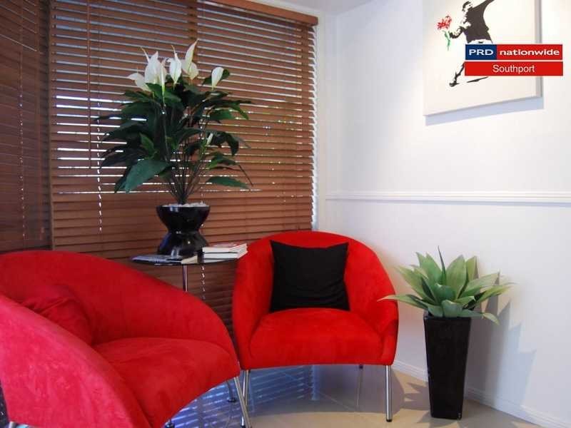 1/5 Avi Court, Labrador QLD 4215