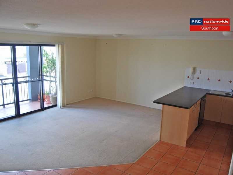 Unit 12/5 Railway Street, Southport QLD 4215