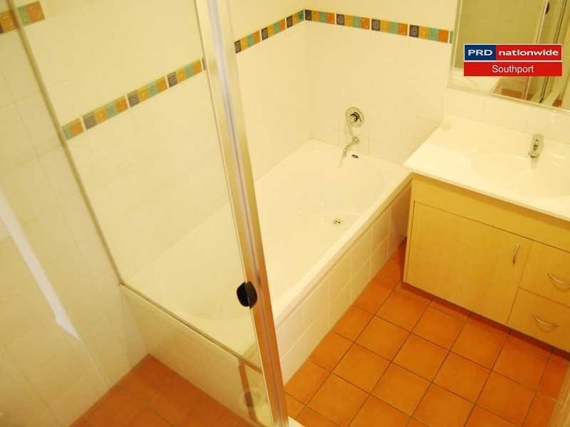 Unit 12/5 Railway Street, Southport QLD 4215