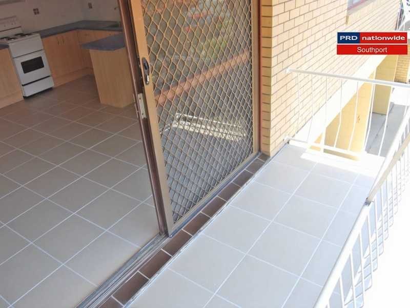 Unit 4/29 Bath Street, Labrador QLD 4215