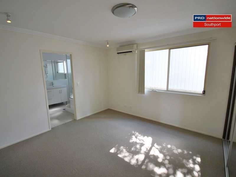 5/4-6 Locke Street, Southport QLD 4215