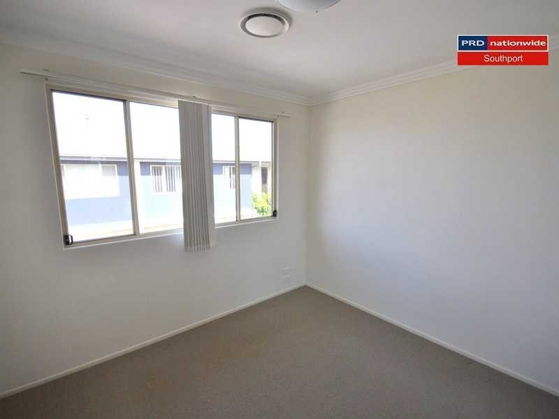 5/4-6 Locke Street, Southport QLD 4215