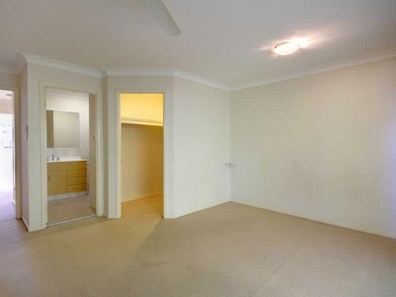 9/20 Marybeth Crescent, Molendinar QLD 4214