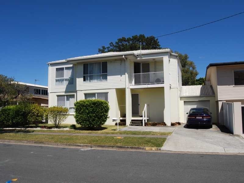 16a Loder Street, Biggera Waters QLD 4216